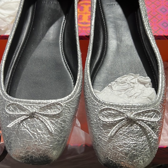 Tory burch flats - Picture 3 of 4